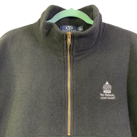 VANTAGE Black Trump Taj Mahal‎ Casino Half-Zip Fleece Pullover - Picture 4 of 8